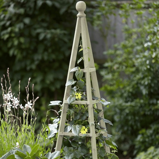 Woodland obelisk 